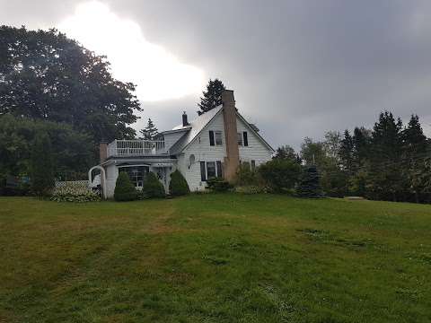 Halifax Backpackers Beach House